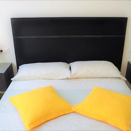Cris Sol Apartments Лос Кристианос Екстериор снимка