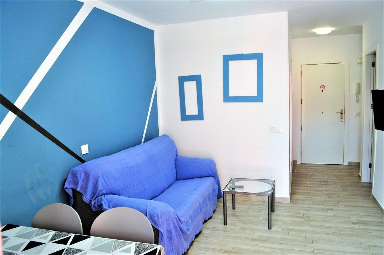 Cris Sol Apartments Лос Кристианос Екстериор снимка